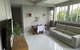 Appartement Lalau Avec Vue Sur La Mer Et Piscine