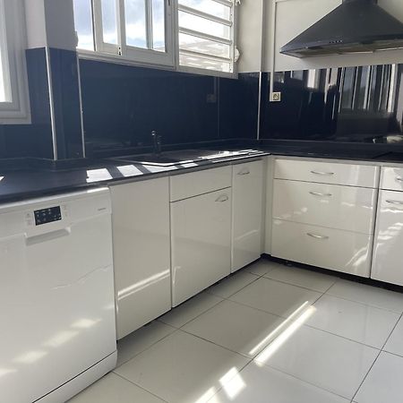 Appartement Lalau Avec Vue Sur La Mer Et Piscine Schoelcher Extérieur photo