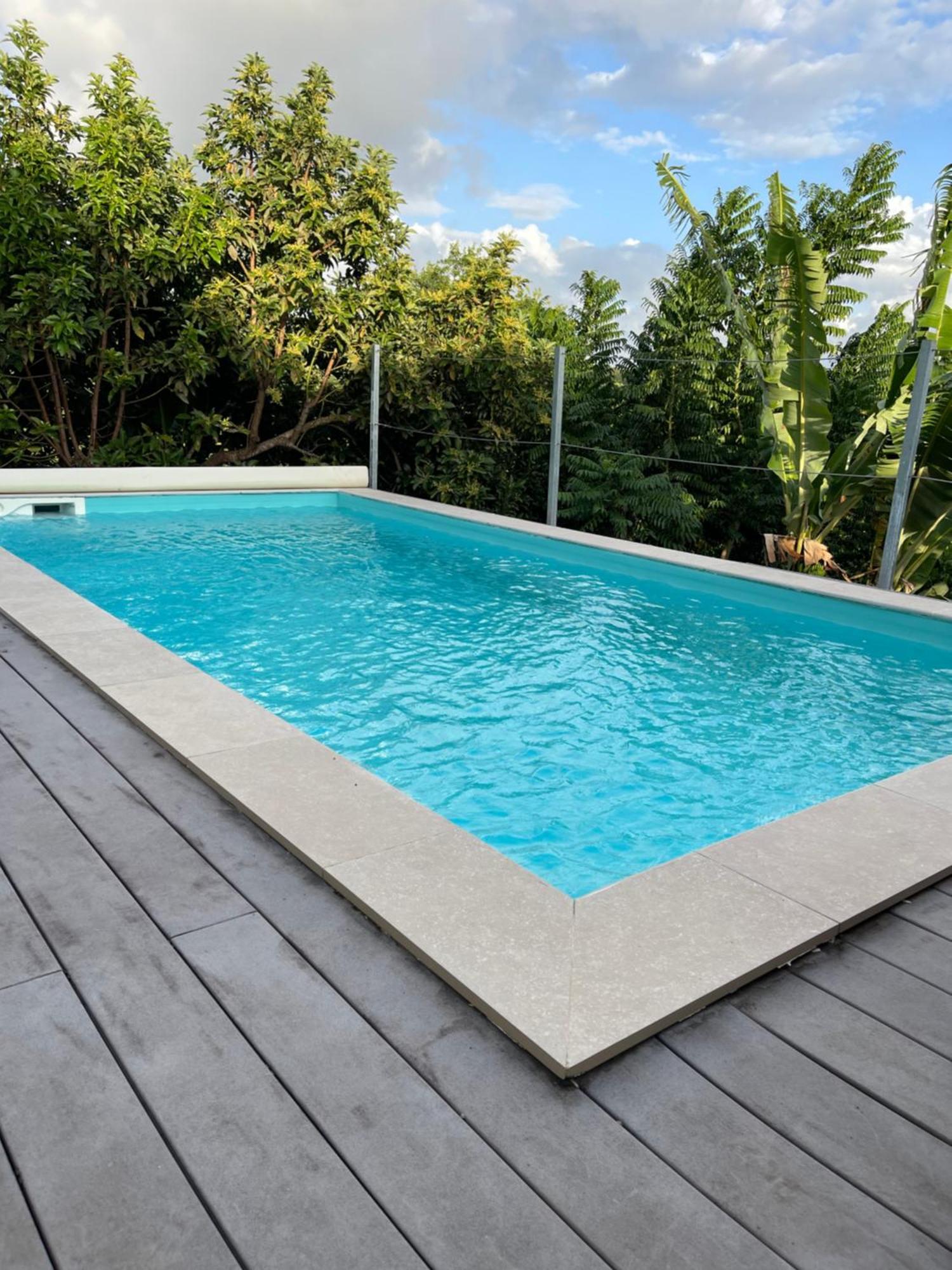 Appartement Lalau Avec Vue Sur La Mer Et Piscine Schoelcher Extérieur photo
