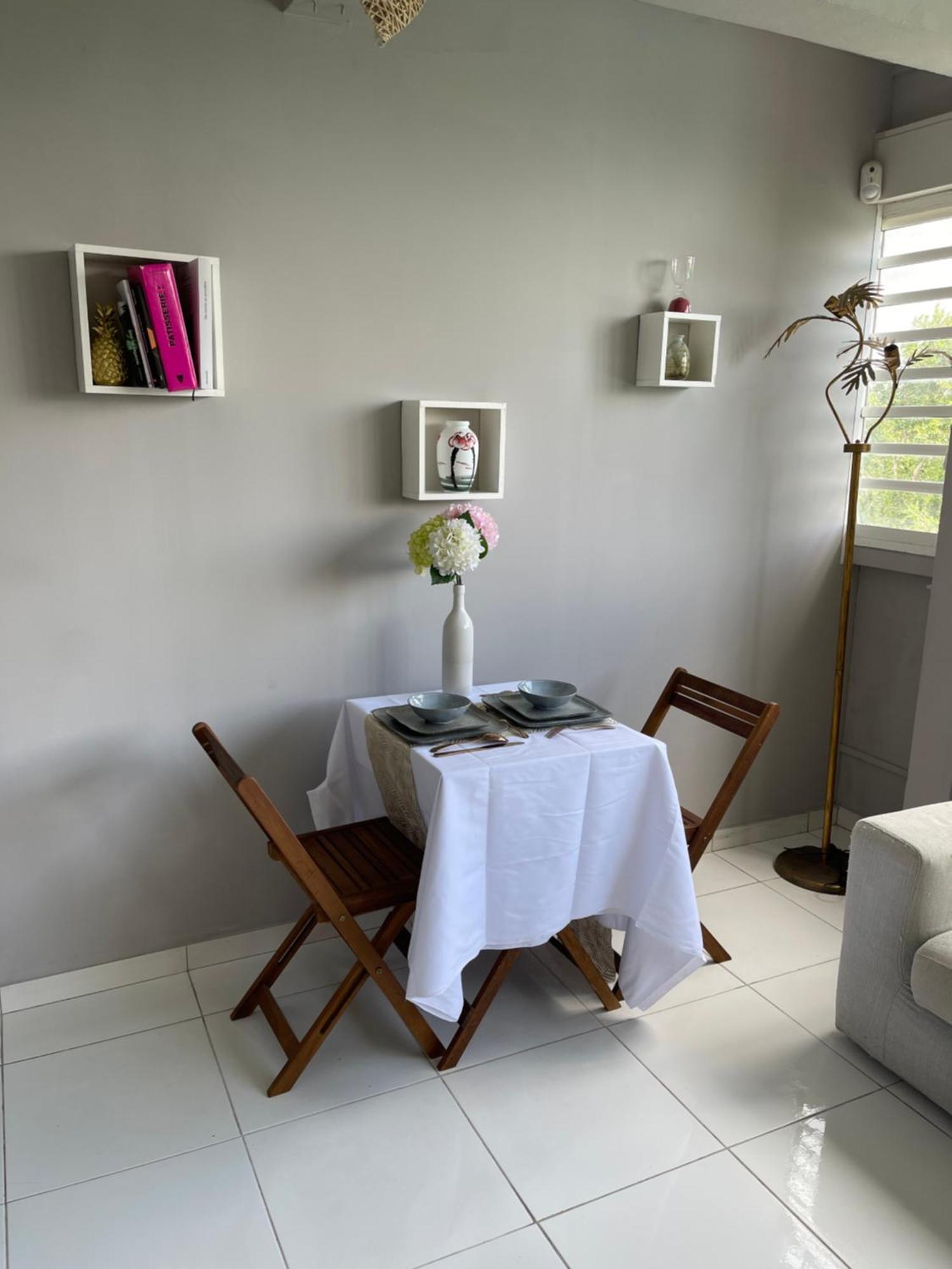 Appartement Lalau Avec Vue Sur La Mer Et Piscine Schoelcher Extérieur photo